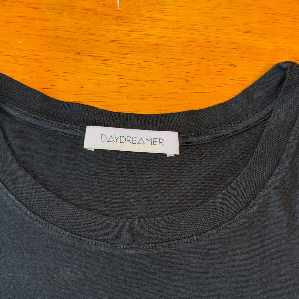 Daydreamer Elton John t-shirt. Size Small - Picture 4 of 9